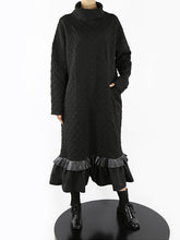 Casual Chic High-Necked Dresses